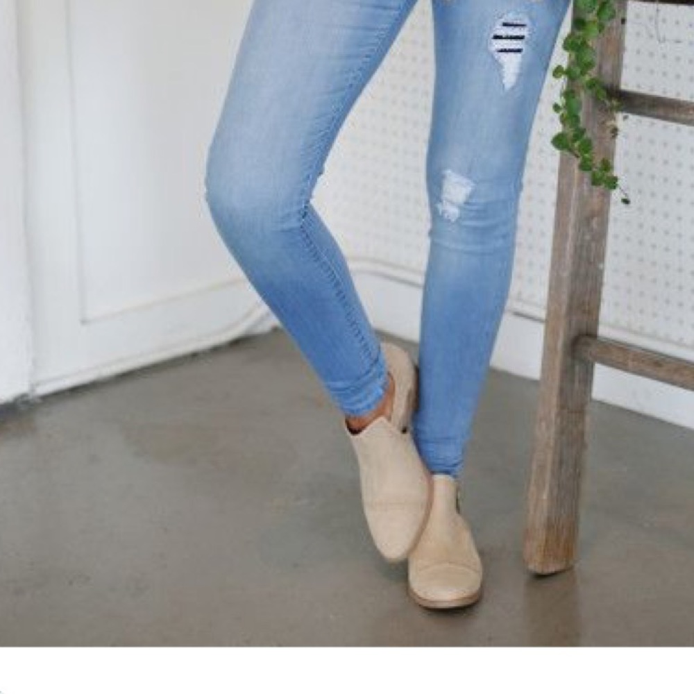 NWT Altar'd State Sochi bootie❤️❤️❤️